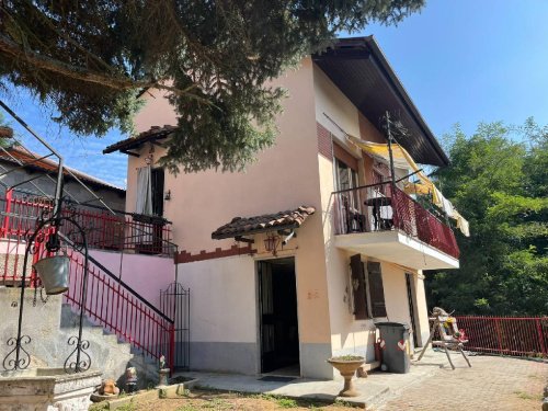Villa i Asti