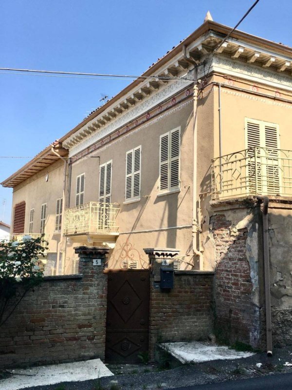 Casa di campagna a Alfiano Natta