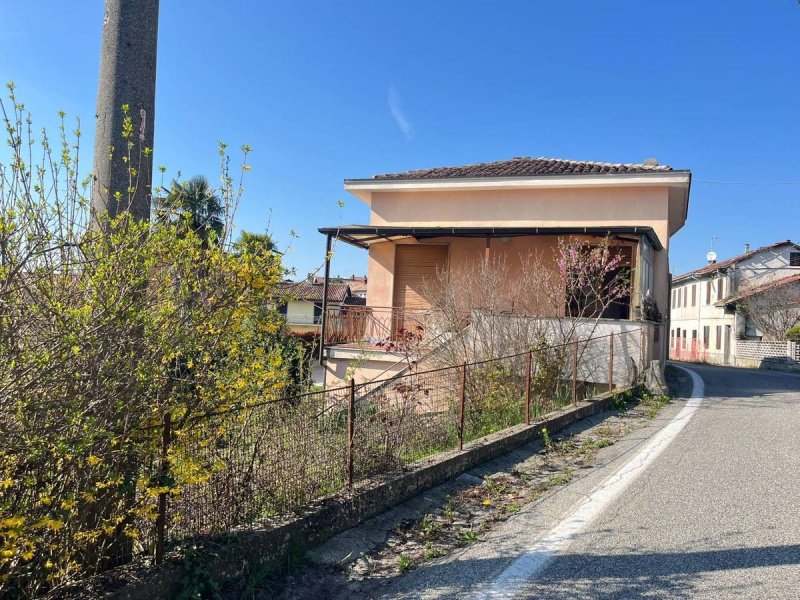 Landhuis in Montiglio Monferrato