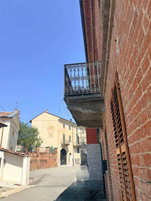 Casa de campo en Montiglio Monferrato