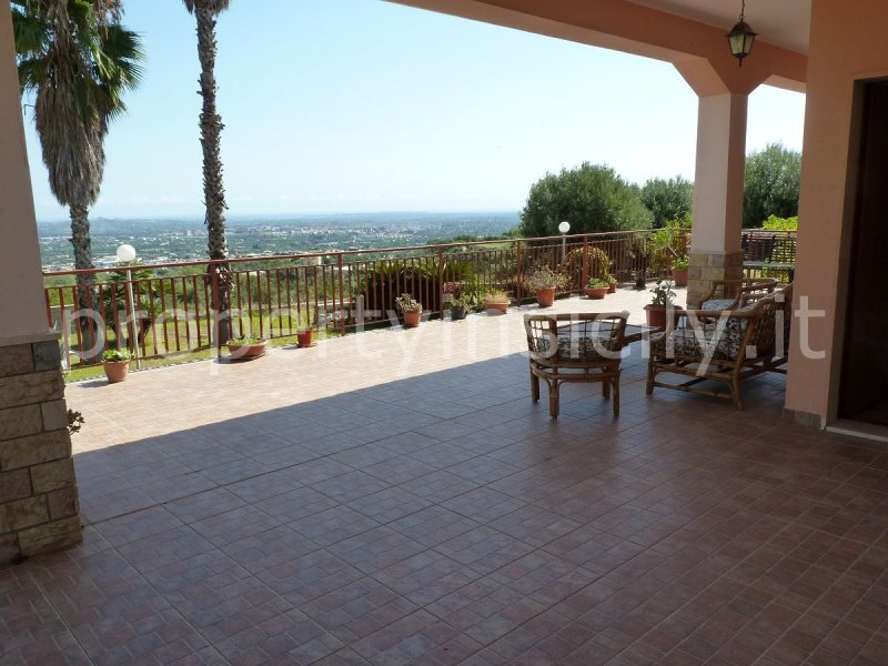 Villa in Solarino