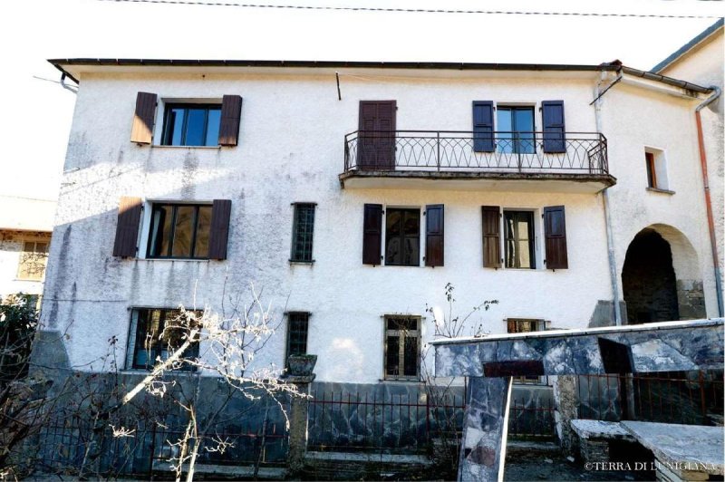 House in Pontremoli