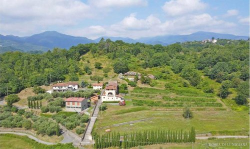 Casolare a Pontremoli