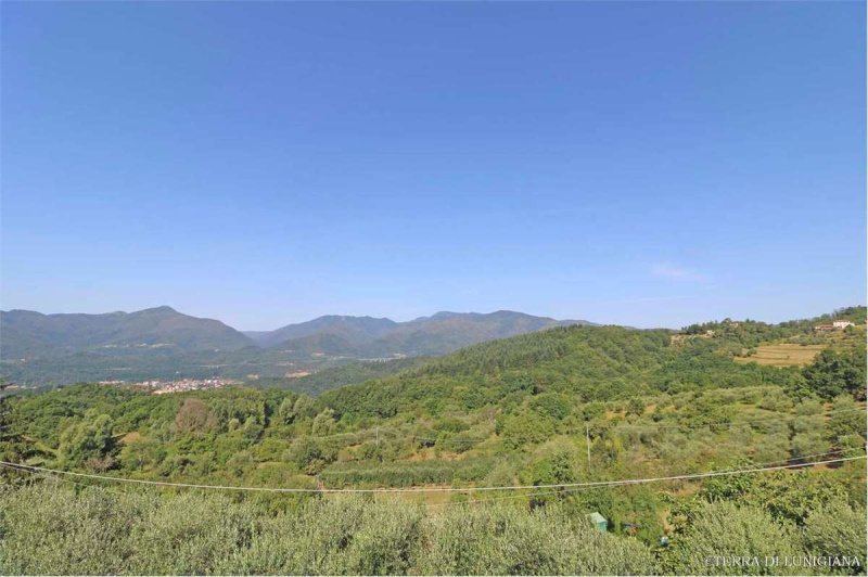 Terraced house in Pontremoli