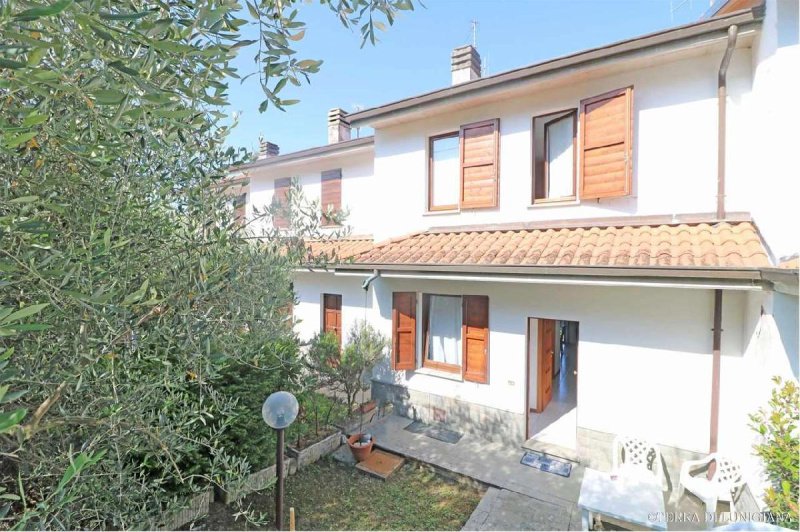 Terraced house in Pontremoli