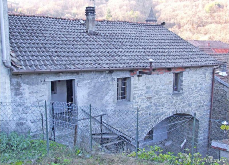 Casolare a Pontremoli