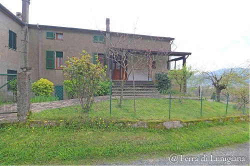 Huis in Pontremoli