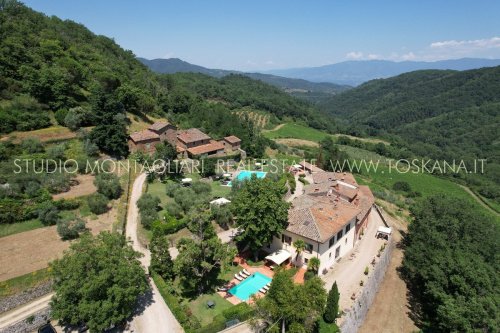 Historiskt hus i Greve in Chianti