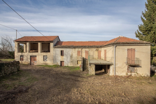 Klein huisje op het platteland in Pezzolo Valle Uzzone
