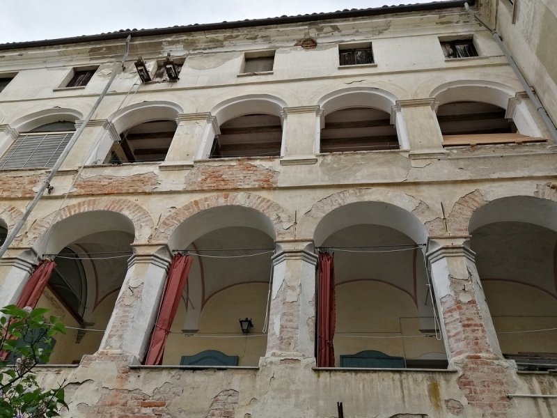 Historisches Haus in Castelnuovo Bormida