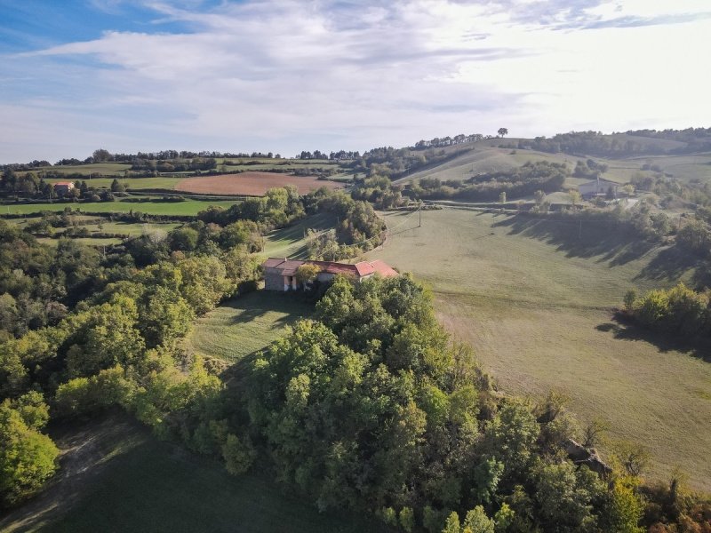 Farmhouse in Roccaverano