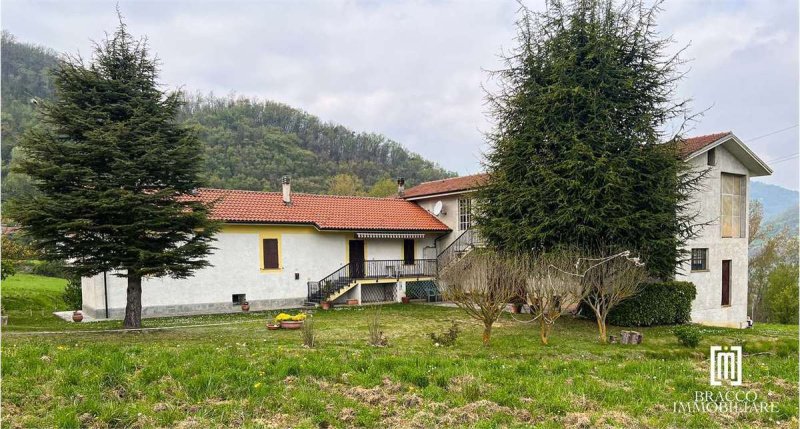 Lantställe i Piana Crixia