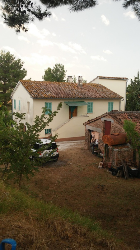 Huis op het platteland in Arcevia