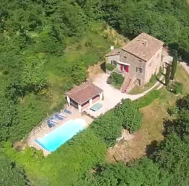 Отдельно стоящий дом в Cortona