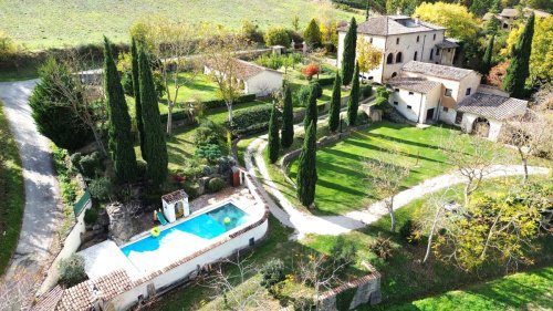 卡斯泰洛城村庄