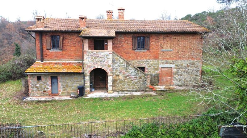 Отдельно стоящий дом в Пассиньяно-суль-Тразимено