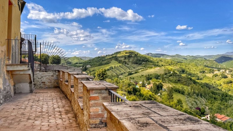 Casa geminada em Montone