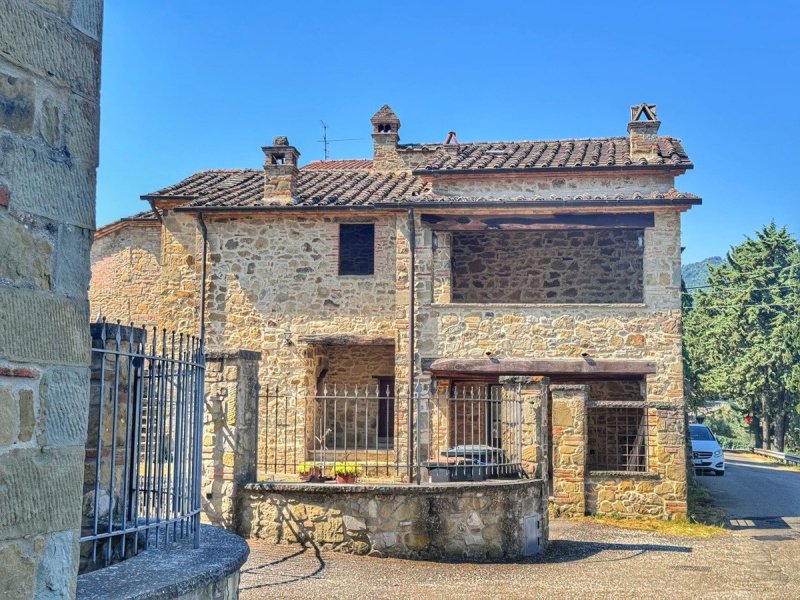 Casa geminada em Monte Santa Maria Tiberina