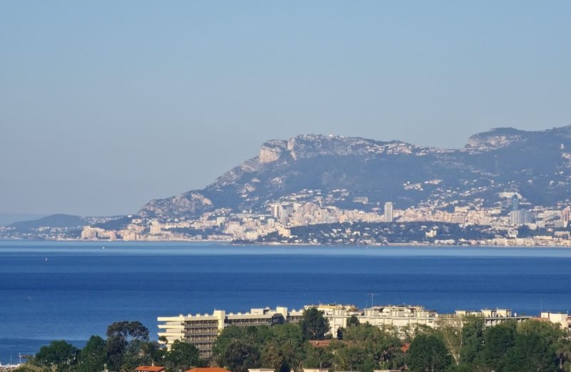 Villa i Vallecrosia