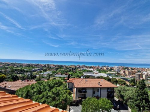 Sotão em Vallecrosia