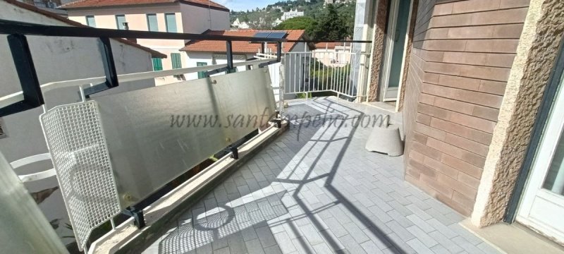 博尔迪盖拉公寓