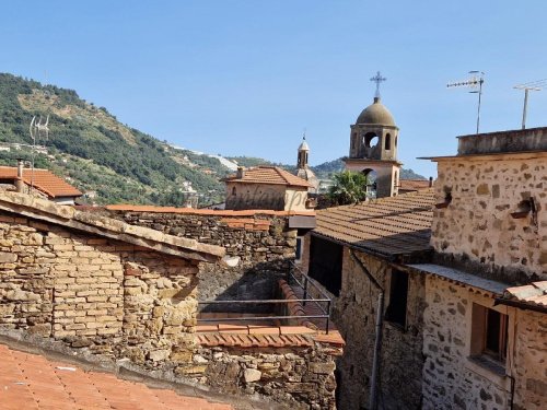 圣比亚焦德拉奇马公寓