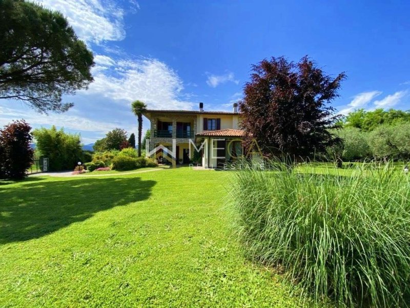 Villa in San Felice del Benaco