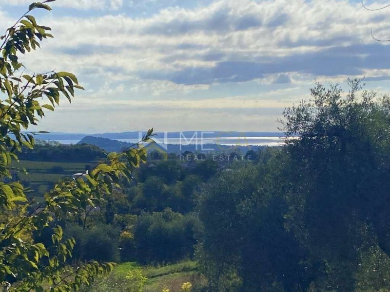 Строительный участок в Пуэньяго-суль-Гарда