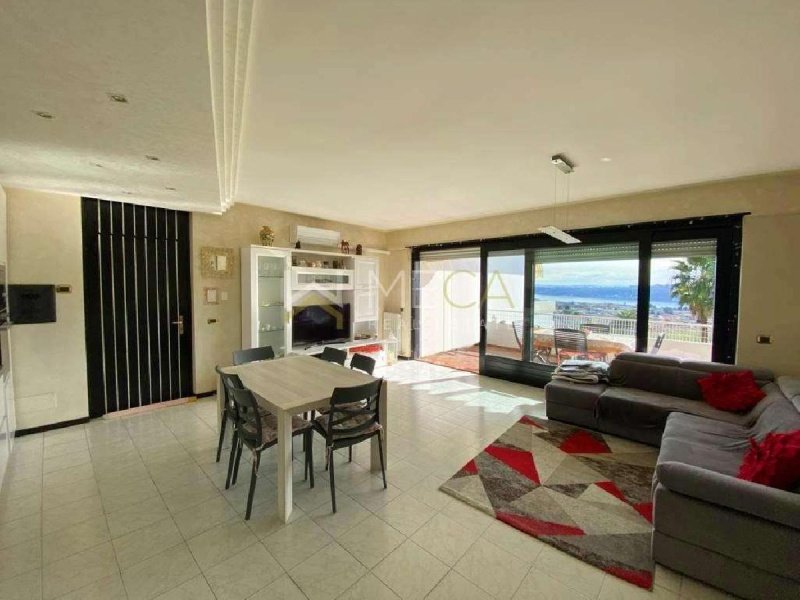 3 Bedrooms Apartment for sale in Salò [812596] | Gate-away®