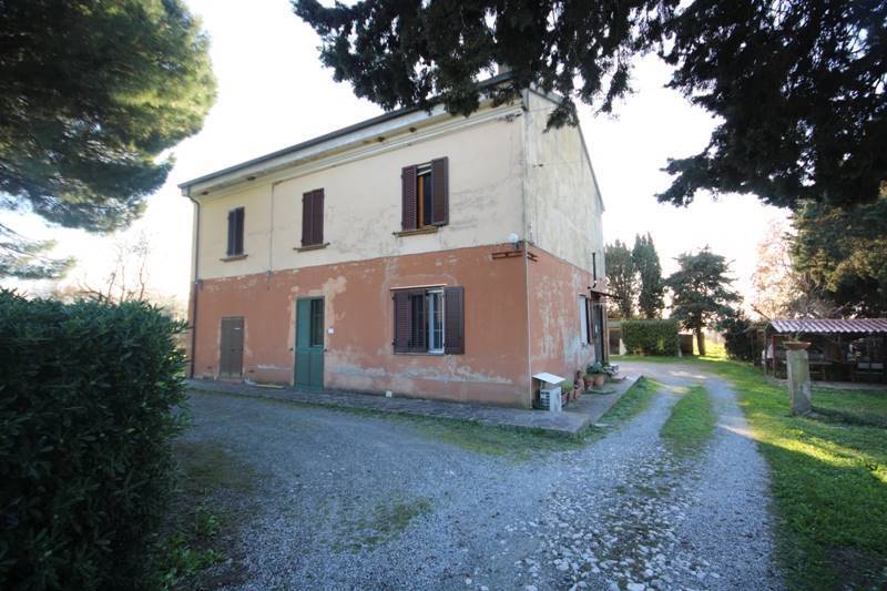 Klein huisje op het platteland in Rosignano Marittimo