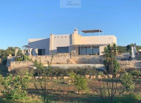 卡罗维尼奥别墅