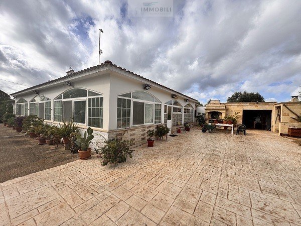 Casa di campagna a Carovigno