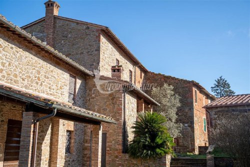 Half-vrijstaande woning in Panicale