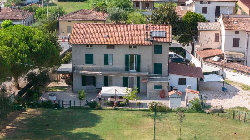 Detached house in Magione