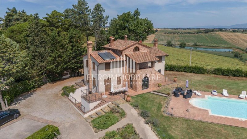 Klein huisje op het platteland in Castiglione del Lago