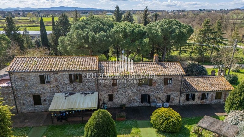 Отдельно стоящий дом в Кастильоне-дель-Лаго