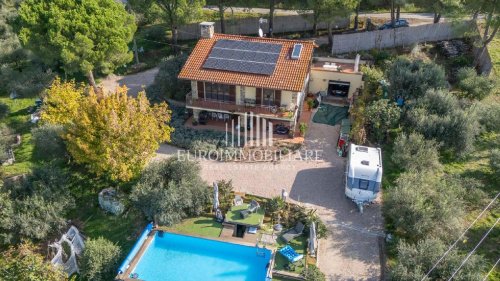 Villa in Passignano sul Trasimeno