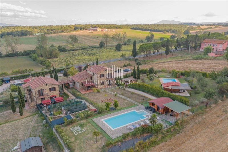 拉戈堡半独立房屋