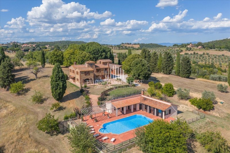 Klein huisje op het platteland in Montepulciano