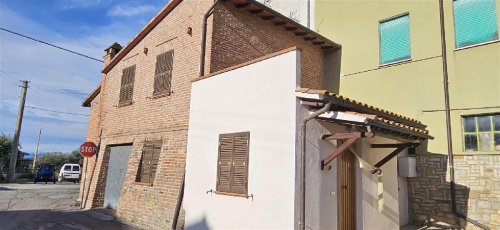 Особняк из двух квартир в Кастильоне-дель-Лаго