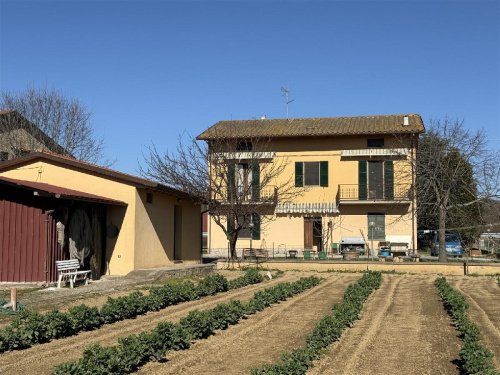 Detached house in Tuoro sul Trasimeno