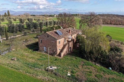 Doppelhaushälfte in Castiglione del Lago