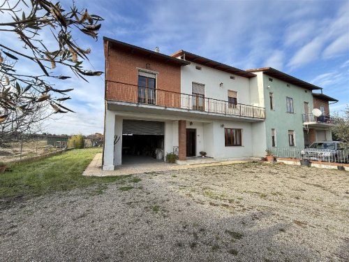 Half-vrijstaande woning in Castiglione del Lago