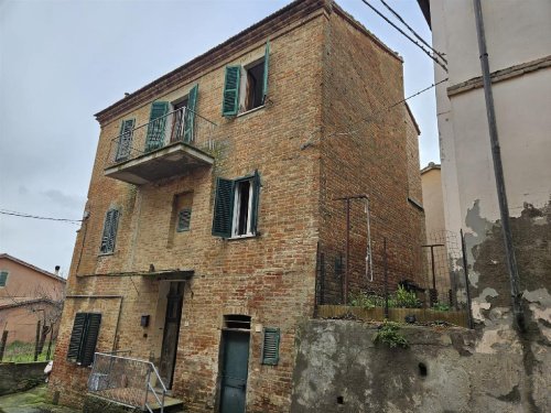 Half-vrijstaande woning in Castiglione del Lago