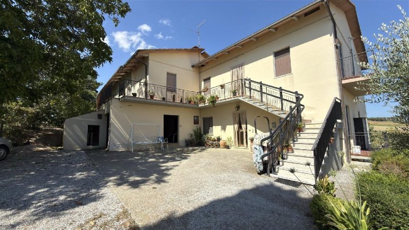 Doppelhaushälfte in Castiglione del Lago
