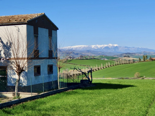 Casa di campagna a Montenero di Bisaccia