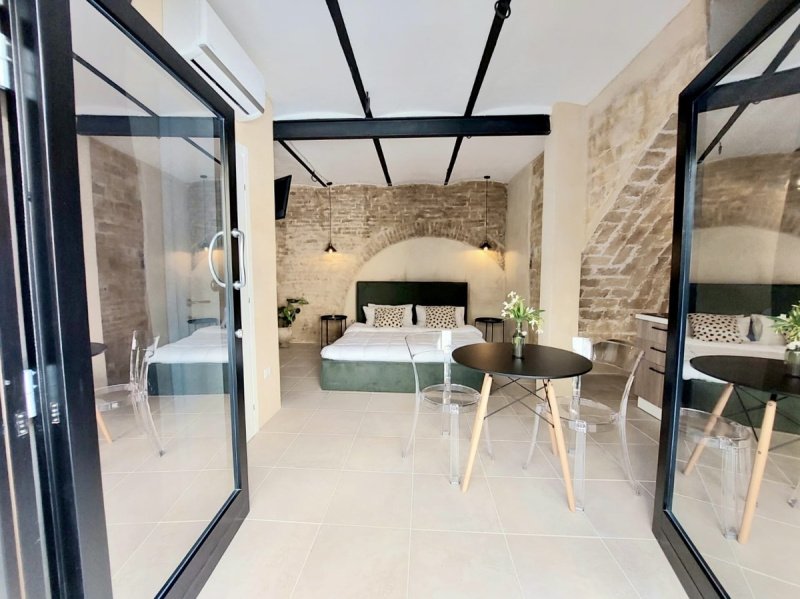 Особняк из двух квартир в Петаччато