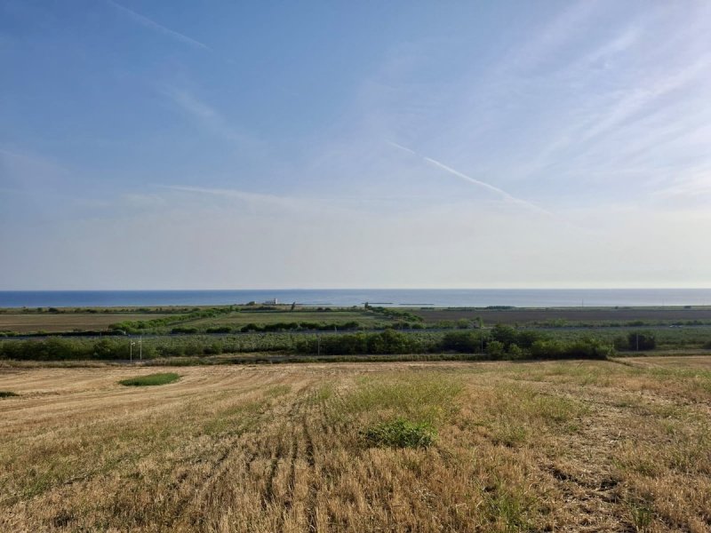 Terreno en Montenero di Bisaccia