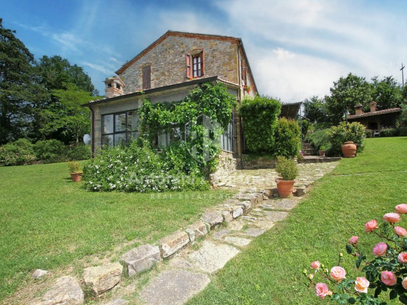 Farmhouse in Passignano sul Trasimeno