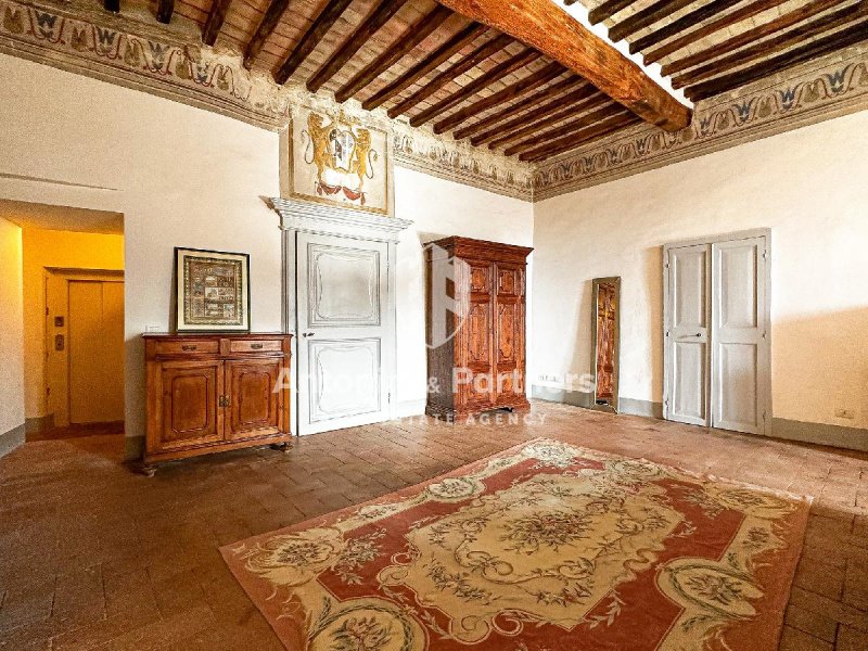 Apartment in Todi